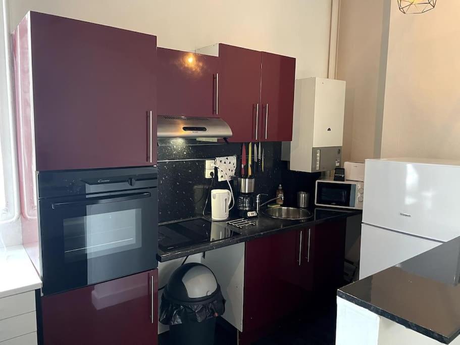 Agreable Maison De Ville Dans La Plus Belle Avenue Orléans Eksteriør billede