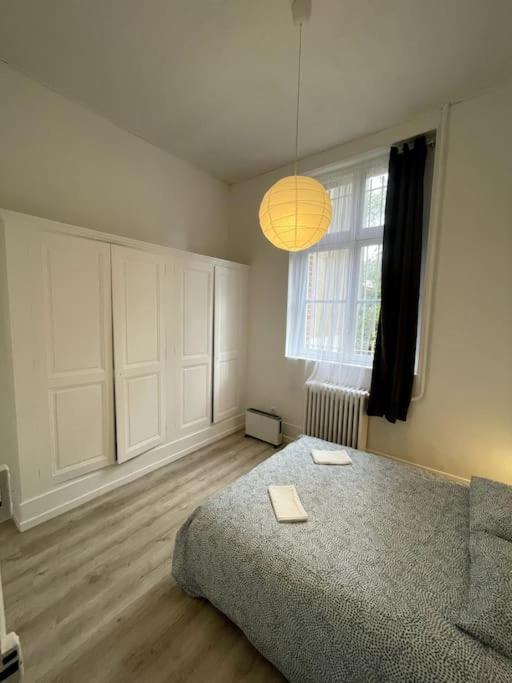 Agreable Maison De Ville Dans La Plus Belle Avenue Orléans Eksteriør billede